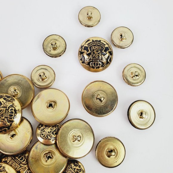 Vtg Crest Crown Military AEVINVIEKL Sm, Med, Lg Single Shank Brass Buttons, 54 - Picture 4 of 4